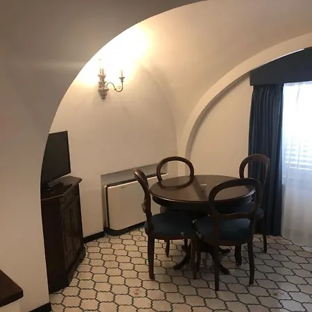 Igea 公寓式酒店 卡普里